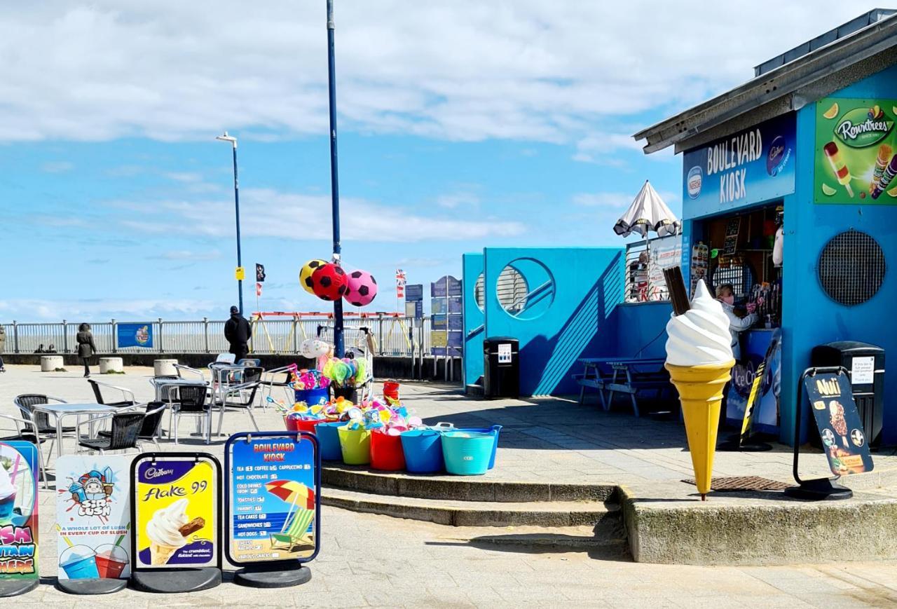 Seas The Day - Beachfront Apartment - Sleeps 4 Ramsgate Exterior foto